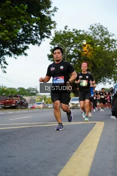 Runner Photo 4197759