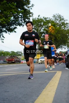 Runner Photo 4197760