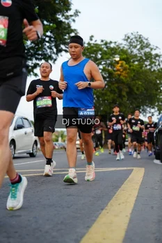 Runner Photo 4197779