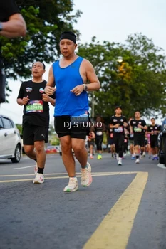 Runner Photo 4197782