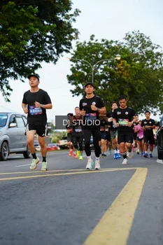 Runner Photo 4197784