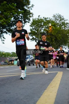 Runner Photo 4197811