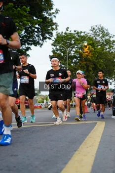 Runner Photo 4197818