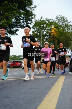Runner Photo 4197823