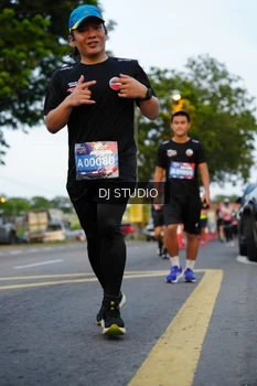 Runner Photo 4197843