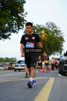 Runner Photo 4197850