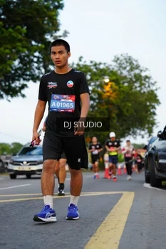 Runner Photo 4197852