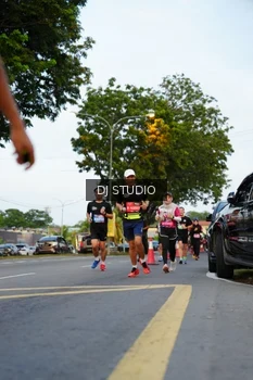 Runner Photo 4197854