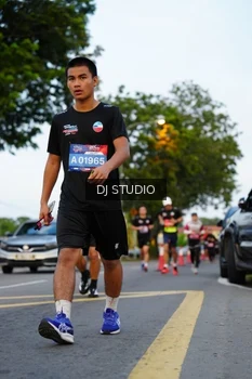 Runner Photo 4197855