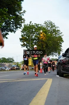 Runner Photo 4197859