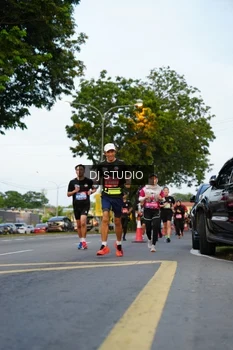 Runner Photo 4197860