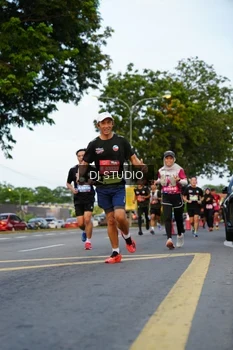 Runner Photo 4197872