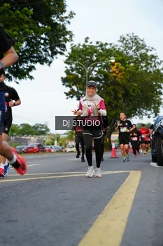 Runner Photo 4197883