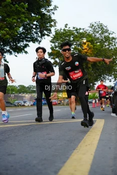 Runner Photo 4197901