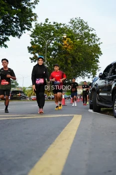 Runner Photo 4197917