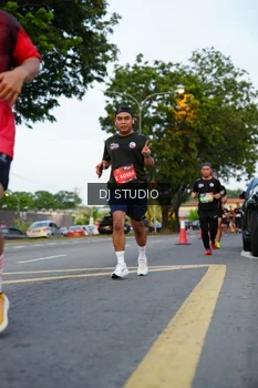 Runner Photo 4197947