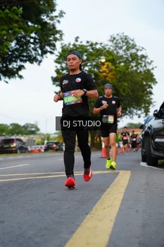 Runner Photo 4197966