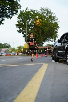 Runner Photo 4197993
