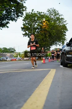 Runner Photo 4197994