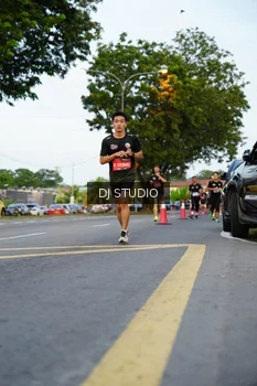 Runner Photo 4197996