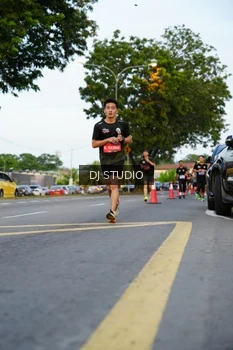 Runner Photo 4198000