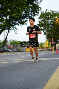 Runner Photo 4198007
