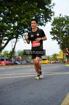 Runner Photo 4198008