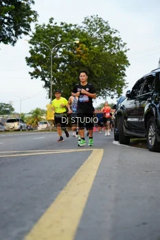 Runner Photo 4198014