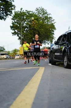 Runner Photo 4198017