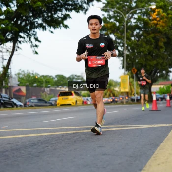 Runner Photo 4198019