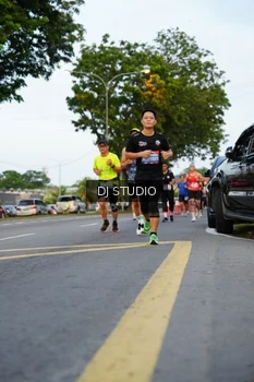 Runner Photo 4198020