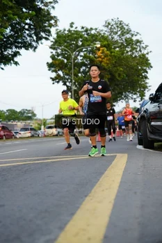 Runner Photo 4198022