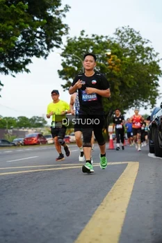 Runner Photo 4198030