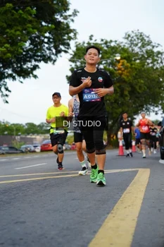 Runner Photo 4198033
