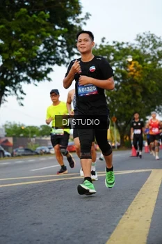 Runner Photo 4198035