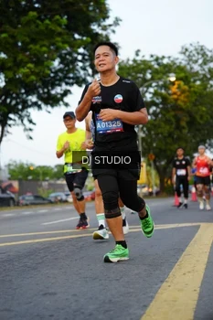Runner Photo 4198039