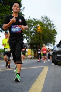 Runner Photo 4198041