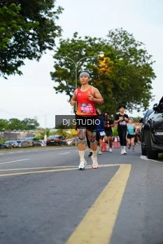 Runner Photo 4198055