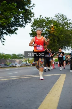 Runner Photo 4198059