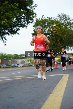 Runner Photo 4198060