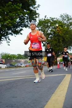 Runner Photo 4198062