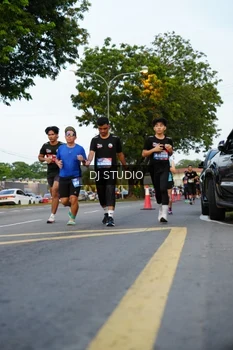 Runner Photo 4198070