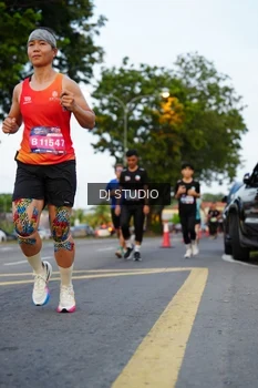 Runner Photo 4198071