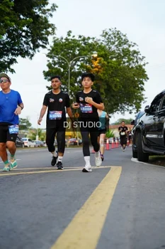Runner Photo 4198081
