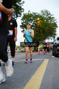 Runner Photo 4198098