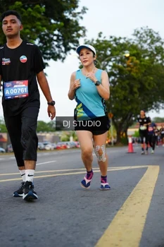 Runner Photo 4198106