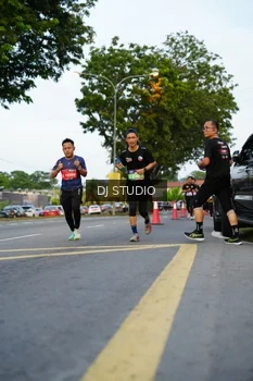 Runner Photo 4198114