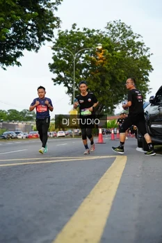 Runner Photo 4198118