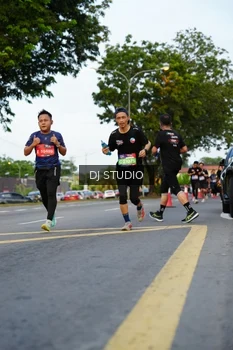Runner Photo 4198124