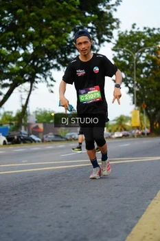 Runner Photo 4198140